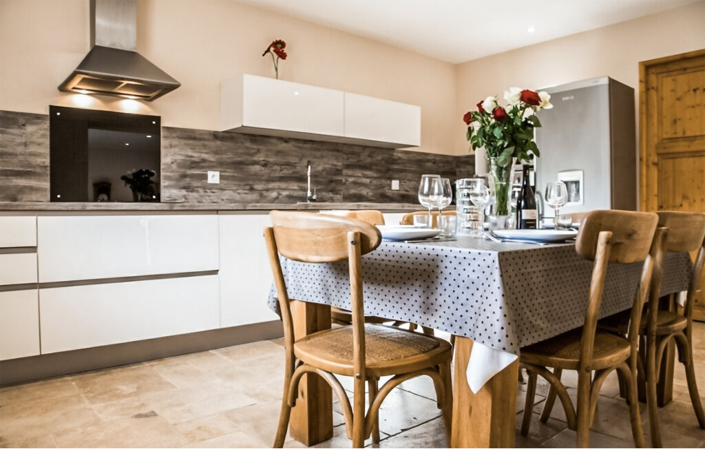 Location de vacances - Cabrerolles , France - FLH630 5