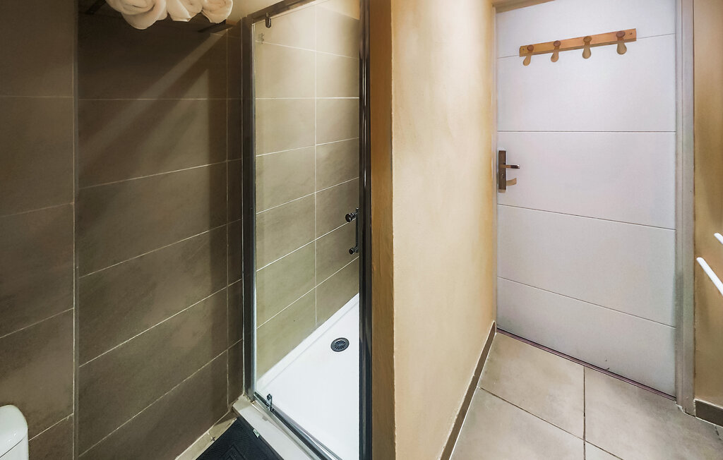 Apartment - Saint-Chinian , France - FLH646 16