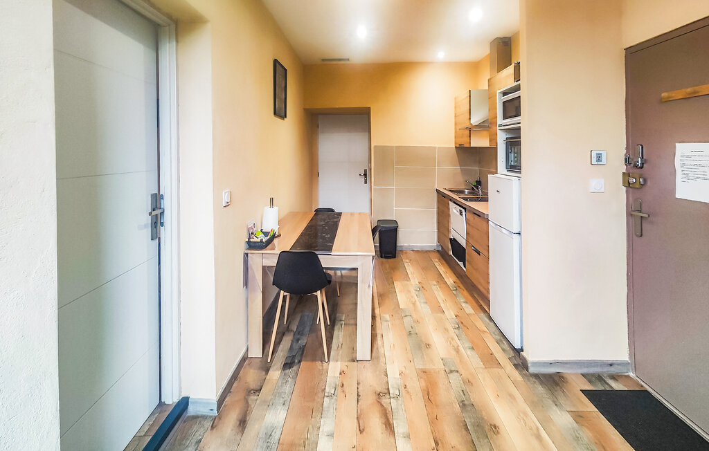 Apartment - Saint-Chinian , France - FLH646 4