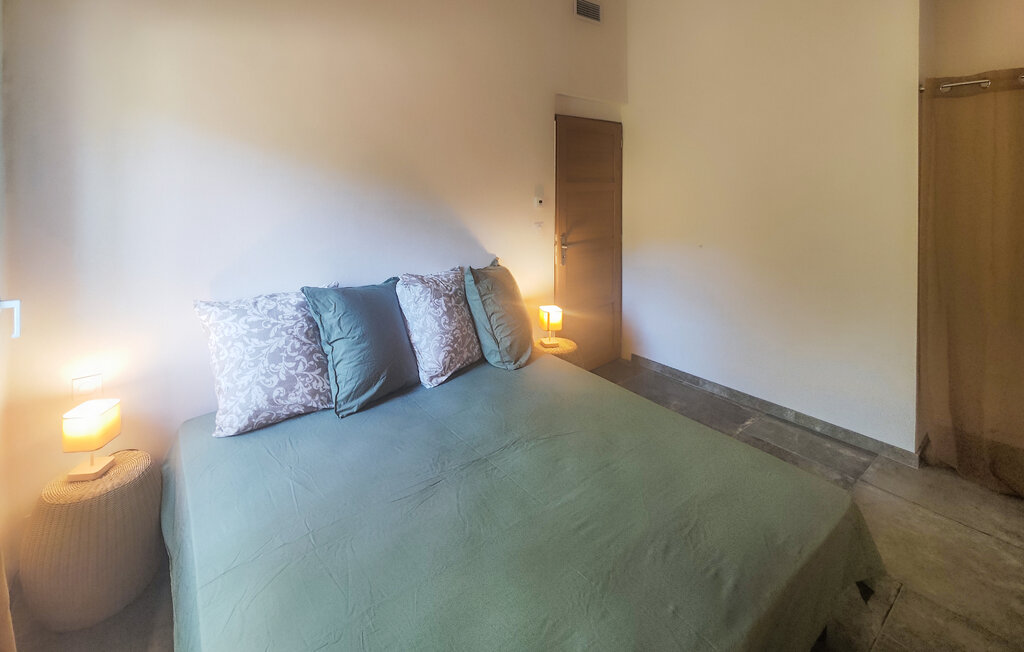 Location de vacances - Vieussan , France - FLH663 27