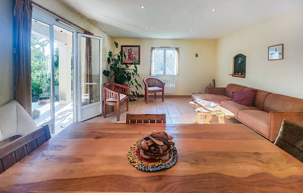 Location de vacances - MONTBAZIN , France - FLH690 16