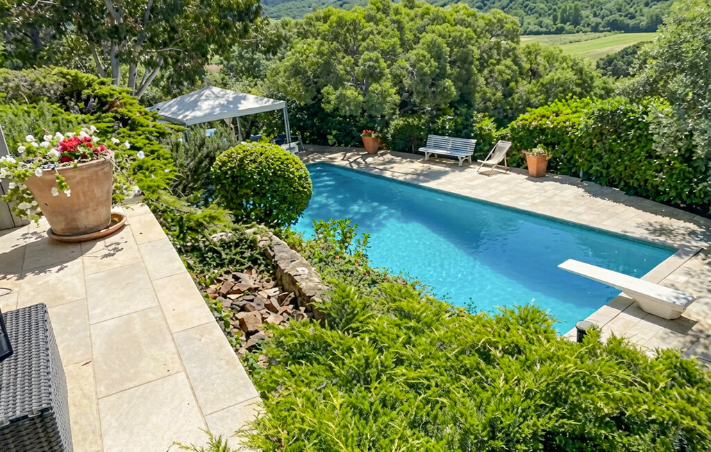 Location de vacances - Cessenon sur Orb , France - FLH697 1