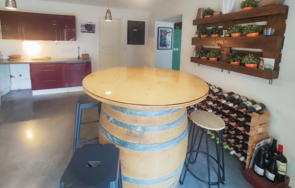 Location de vacances - Causses et Veyran , France - FLH702 18