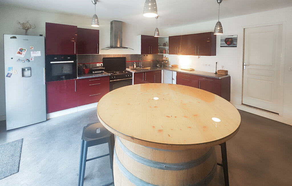 Location de vacances - Causses et Veyran , France - FLH702 17