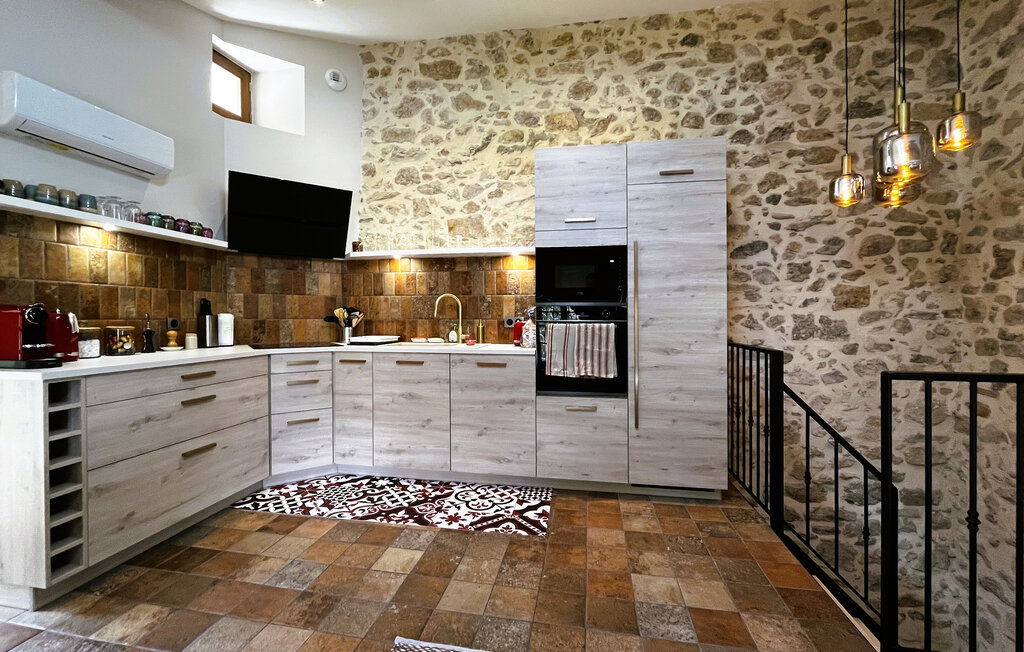 Location de vacances - Cessenon-Sur-Orb , France - FLH733 12