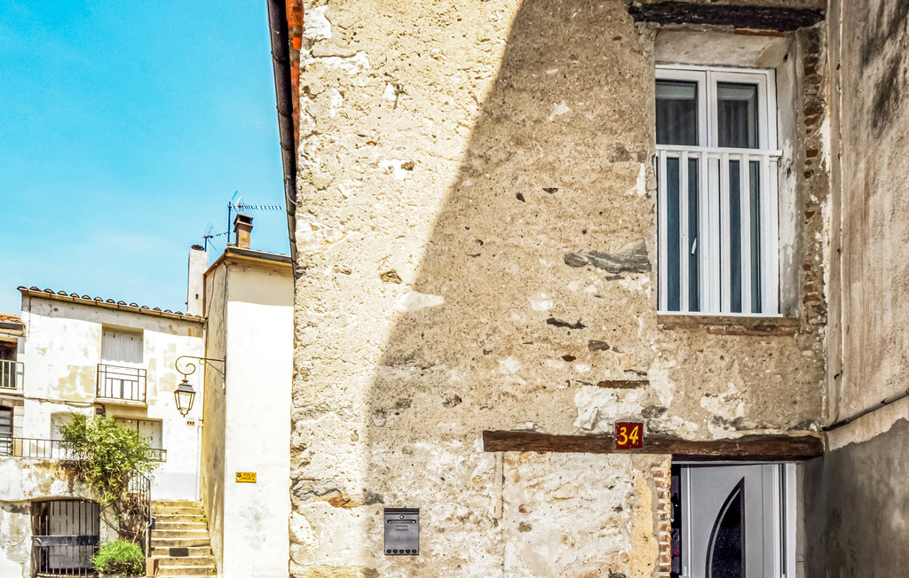 Suchen Sie einen schönen Ort für Ihren Pärchenurlaub? Dann wäre diese Ferienwohnung vielleicht die richtige für Sie.

Im kleinen Dorf Bélesta finden Sie diese in einem alten Steinhaus sich befin..