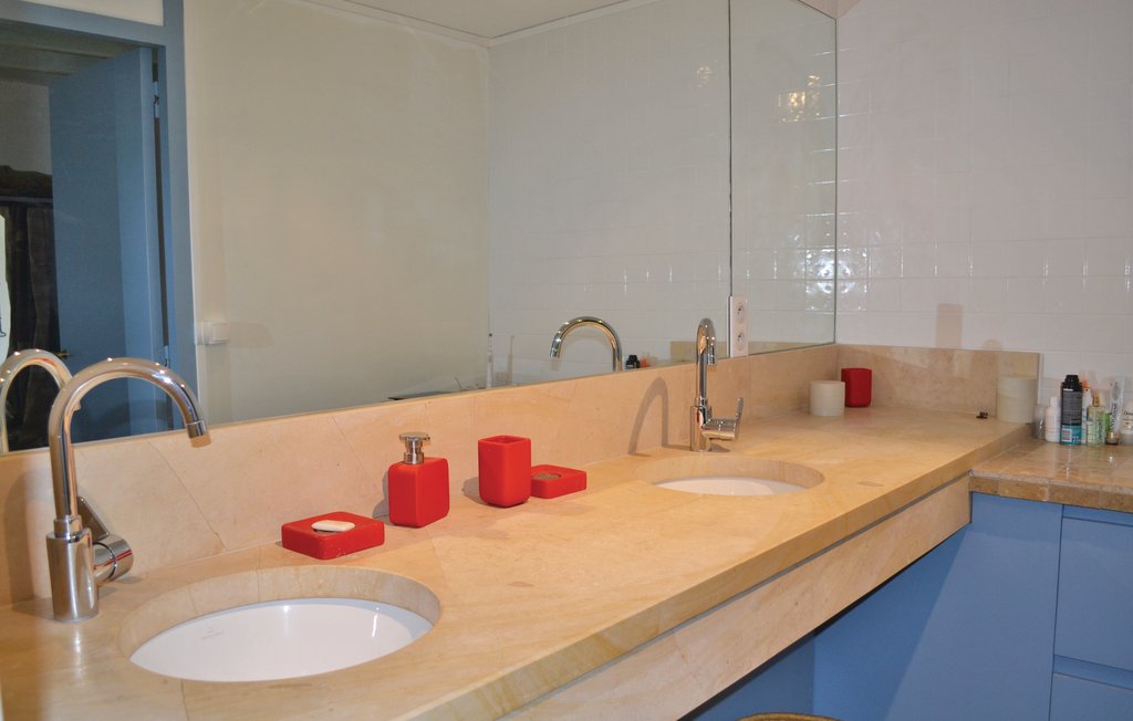 Location de vacances - Carnac-Rouffiac , France - FML100 22