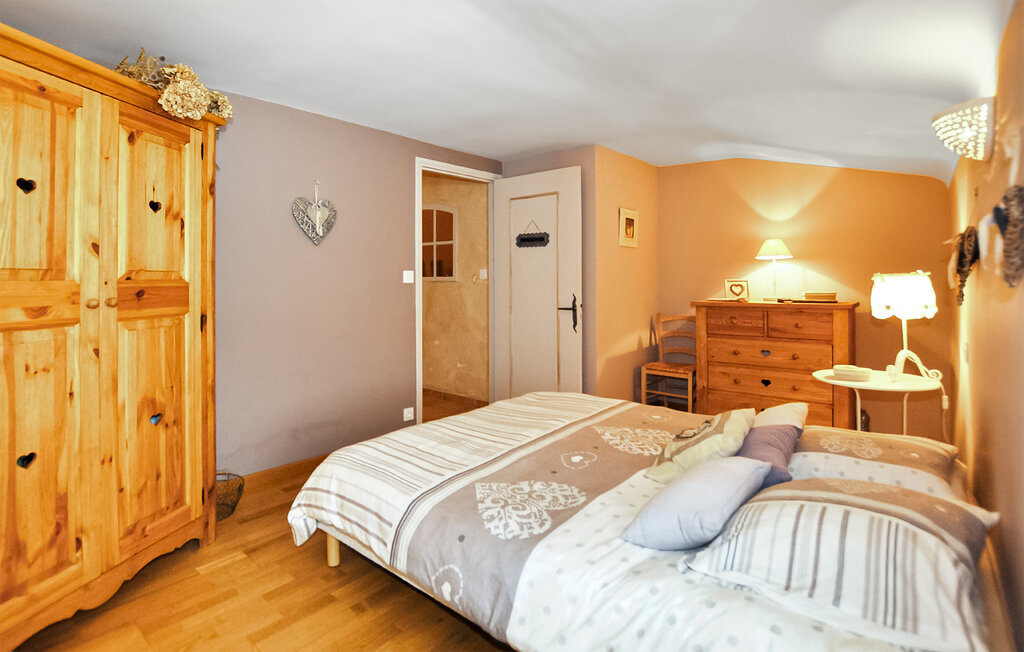 Location de vacances - Saint Jean Du Bruel , France - FMV070 17