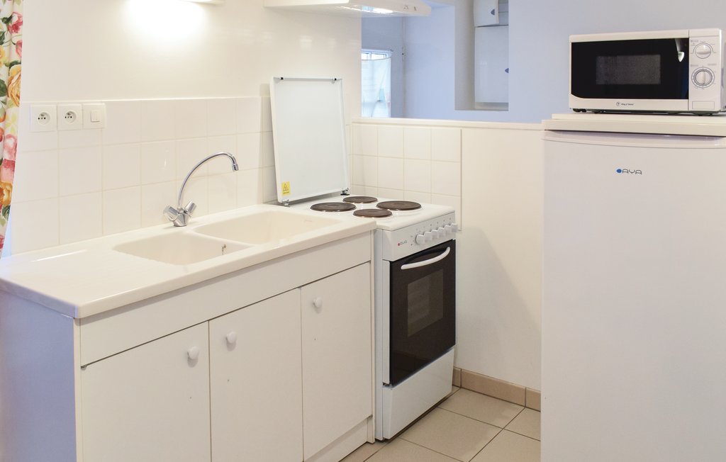 Holiday home - Deux-Jumeaux , France - FNC031 7