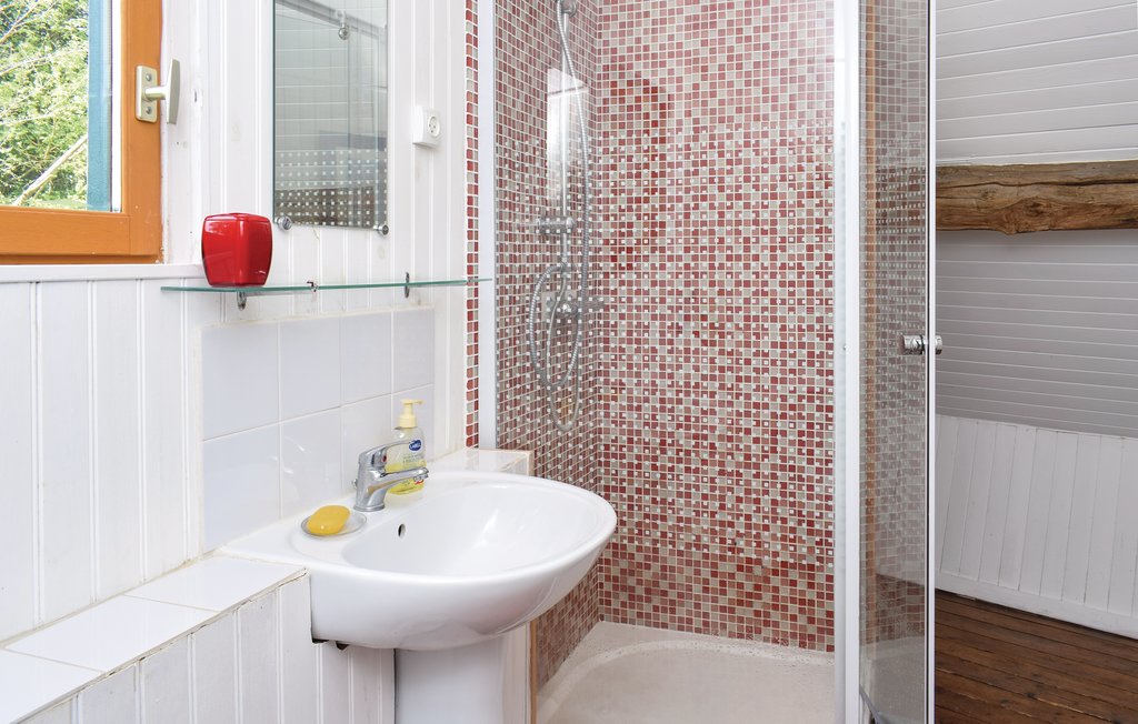 Semesterhus - Pont d'Ouilly , Frankrike - FNC085 21