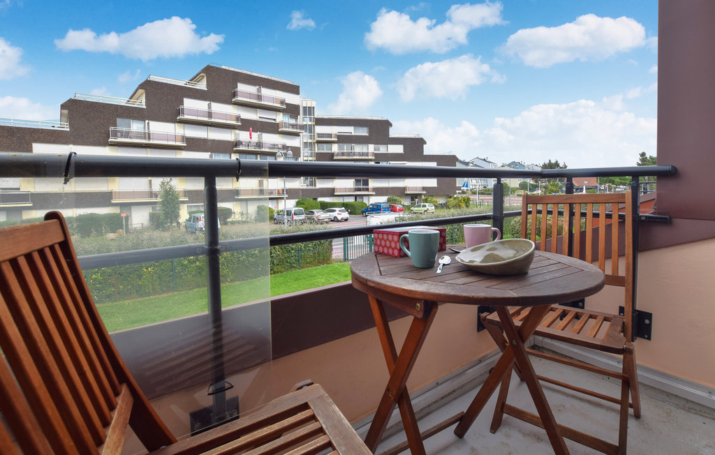 
Holiday rental - Courseulles-sur-Mer , France - FNC274 2