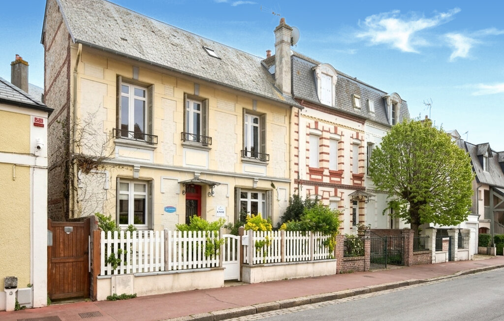 Feriehuse - DEAUVILLE , Frankrig - FNC322 1