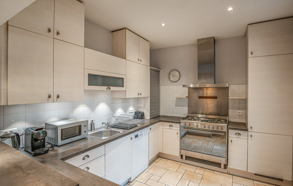 Location de vacances - Chantilly , France - FNI044 4