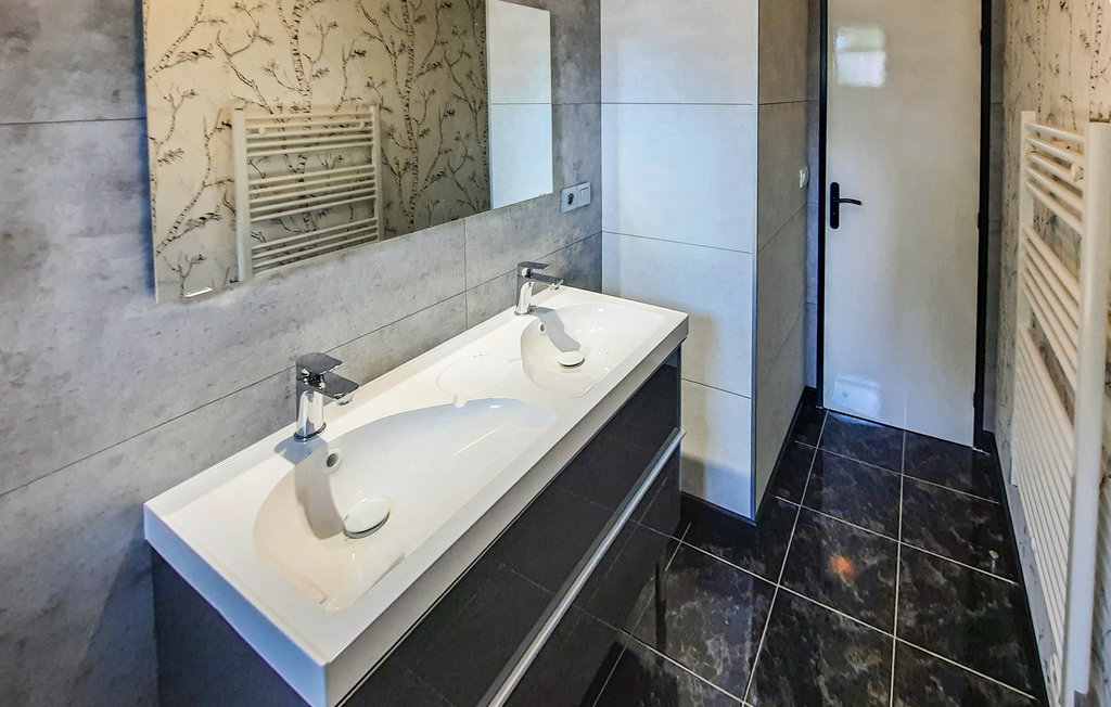 Feriehus - Bacilly , Frankrike - FNM526 20