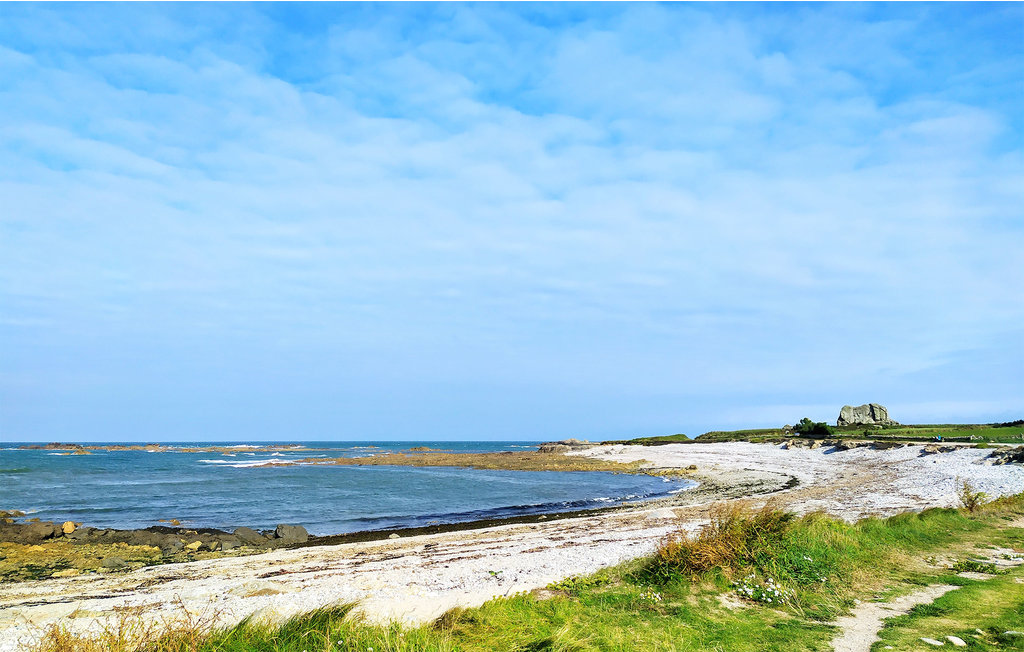 Location de vacances - Saint-Germain-des-Vaux , France - FNM513 35