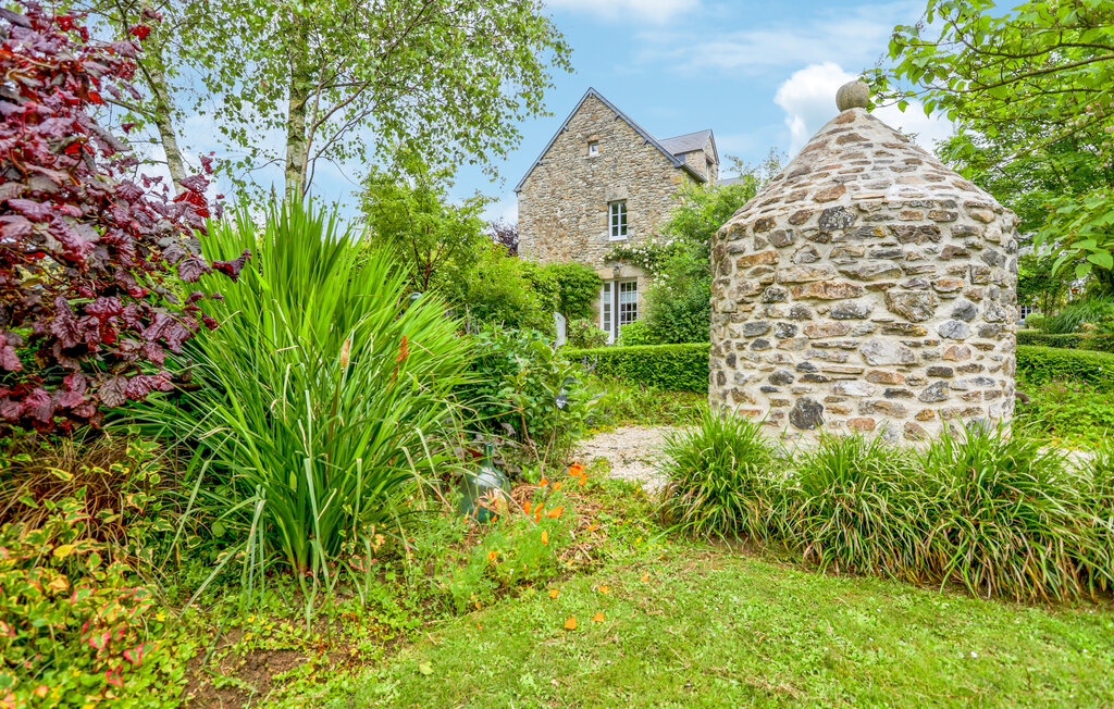 Semesterhus - Monthuchon , Frankrike - FNM457 9