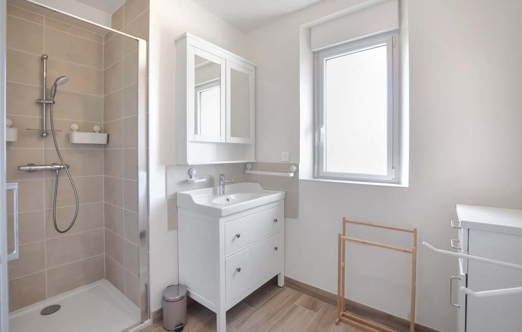 Location de vacances - Créances , France - FNM566 13