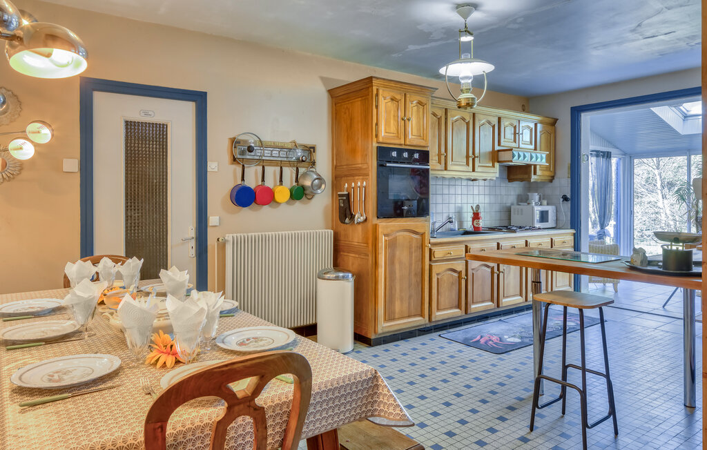 Location de vacances - Villedieu les Poêles , France - FNM581 7