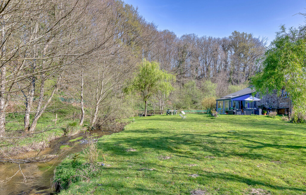 Location de vacances - Villedieu les Poêles , France - FNM581 10