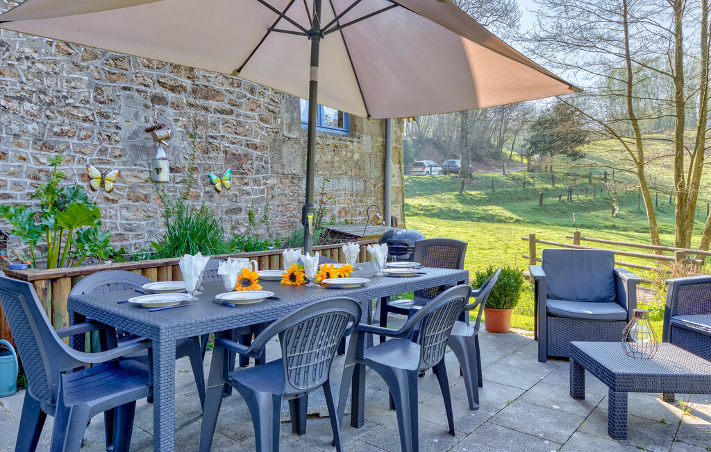 Location de vacances - Villedieu les Poêles , France - FNM581 13