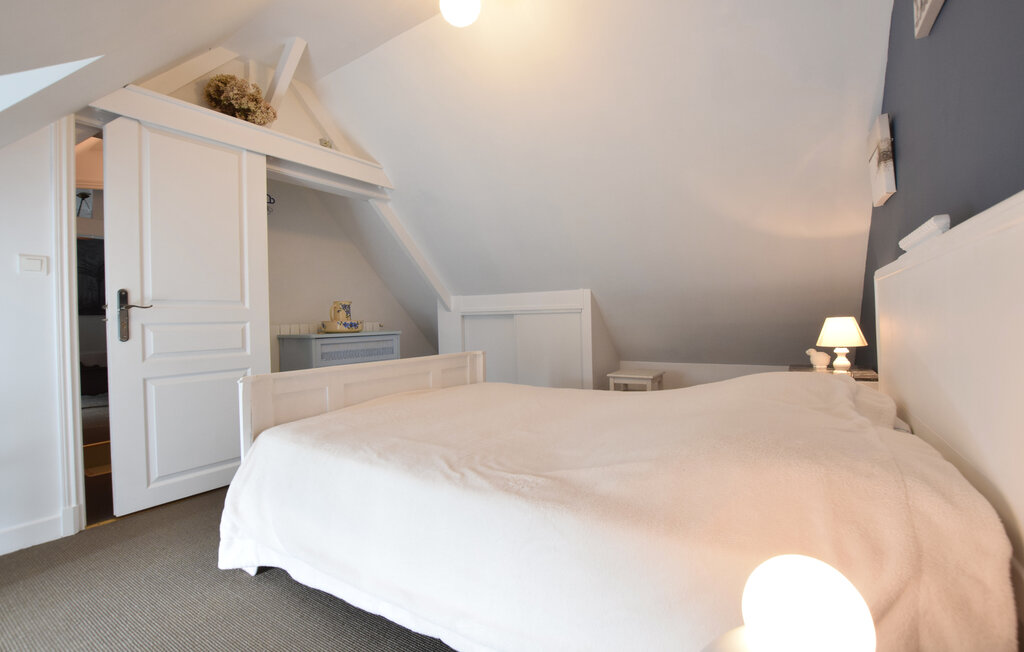 Semesterhus - Monthuchon , Frankrike - FNM457 21