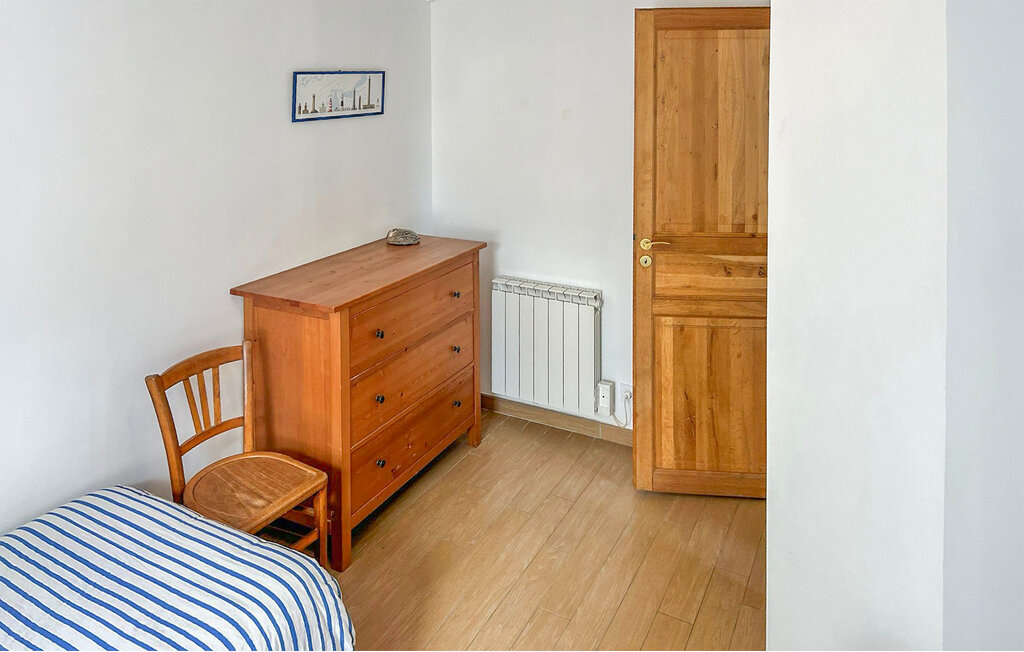 Semesterhus - Lestre , Frankrike - FNM068 22