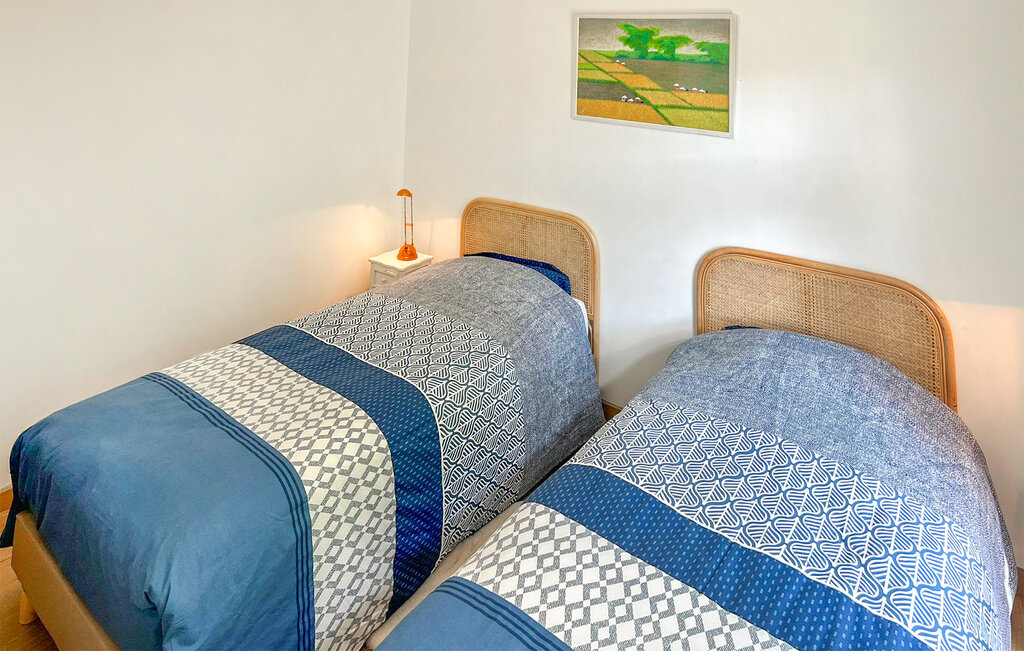 Semesterhus - Lestre , Frankrike - FNM068 23