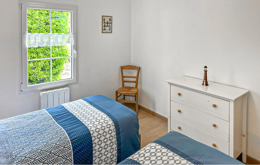 Semesterhus - Lestre , Frankrike - FNM068 24