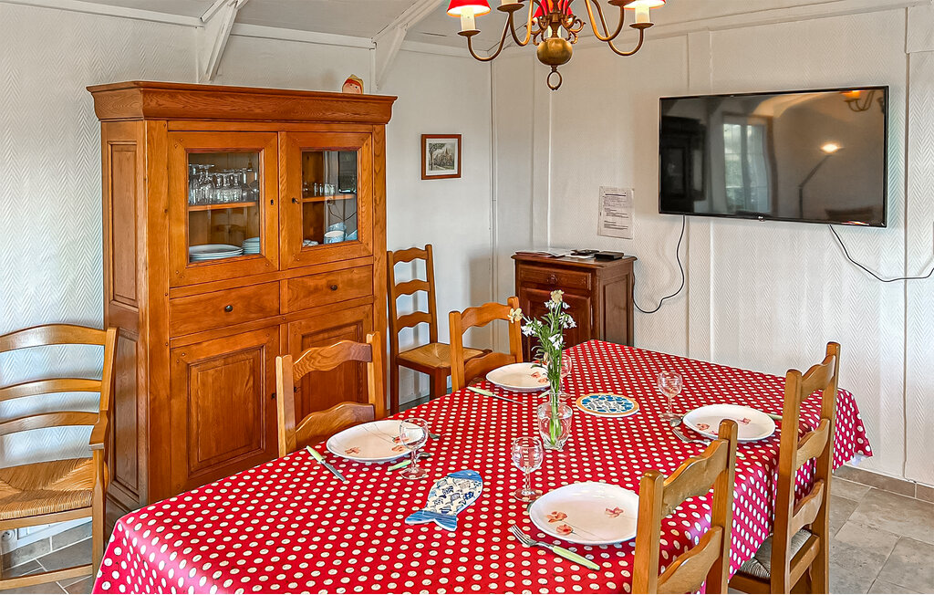Semesterhus - Lestre , Frankrike - FNM068 13