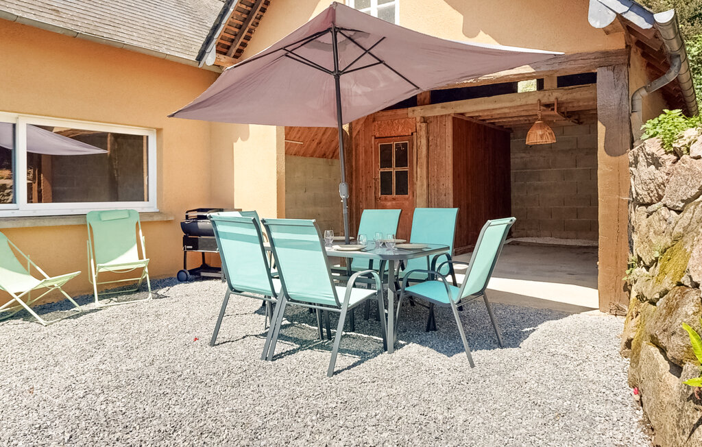 Erleben Sie einen unvergesslichen Urlaub in diesem charmanten Ferienhaus, eingebettet in einen Reiterhof zwischen Granville und der Bucht von Mont-Saint-Michel.
 
Genießen Sie die schönsten Wochen d..