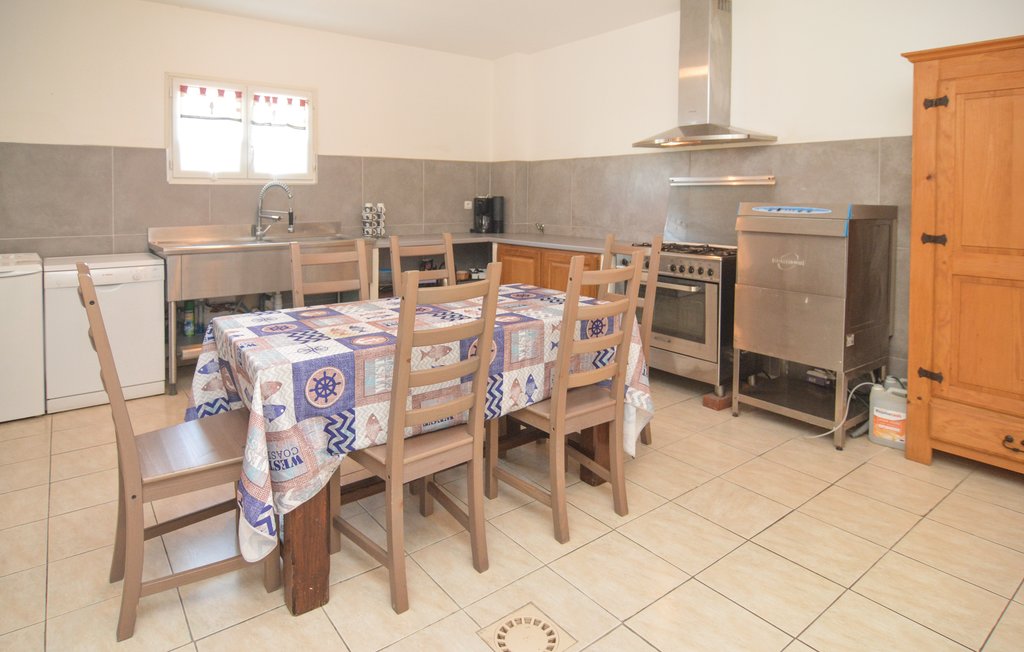 Semesterhus - Le Sambuc , Frankrike - FPB371 2