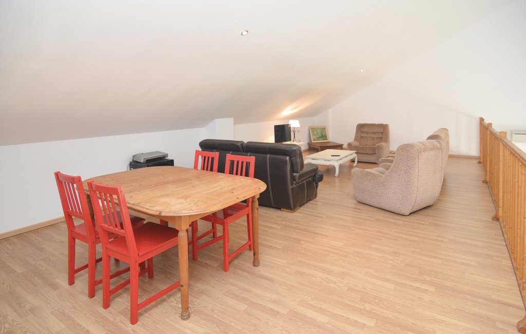 Semesterhus - Le Sambuc , Frankrike - FPB371 16