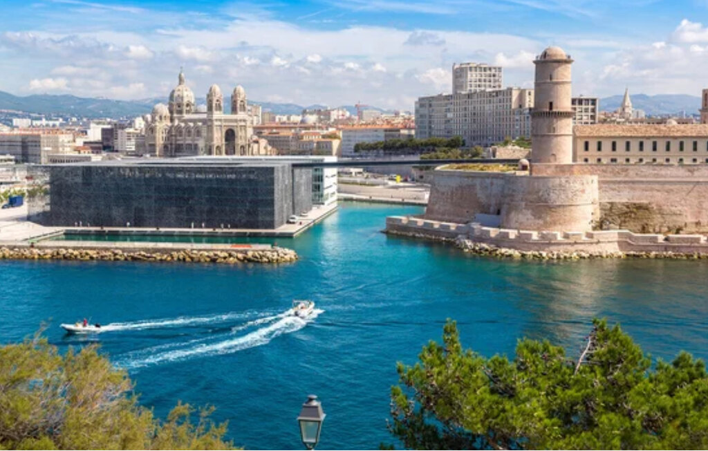 Location de vacances - Marignane , France - FPB584 9