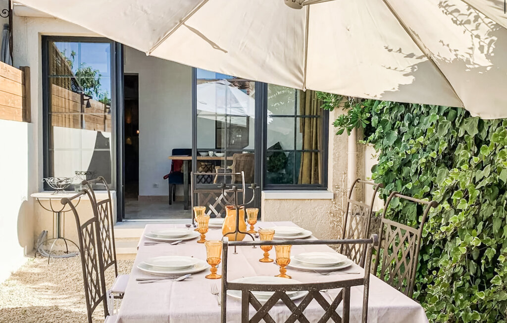 Location de vacances - Fontvieille , France - FPB616 2