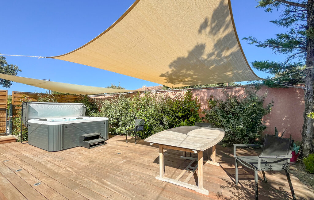 Location de vacances - Aureille , France - FPB644 8