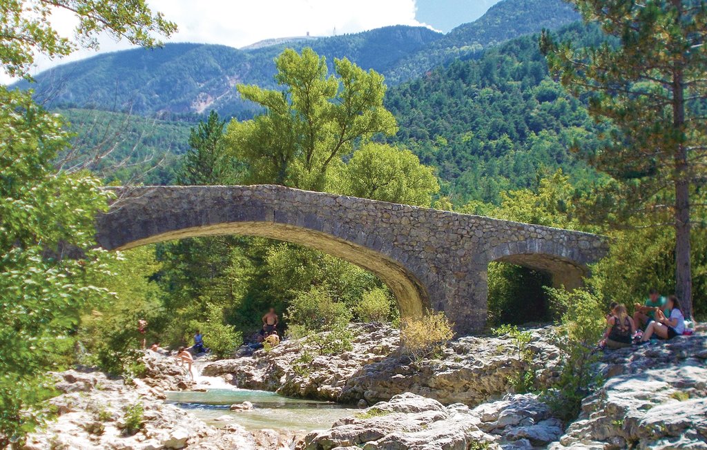 Vakantiehuis MollanssurOuveze , Frankrijk F Novasol