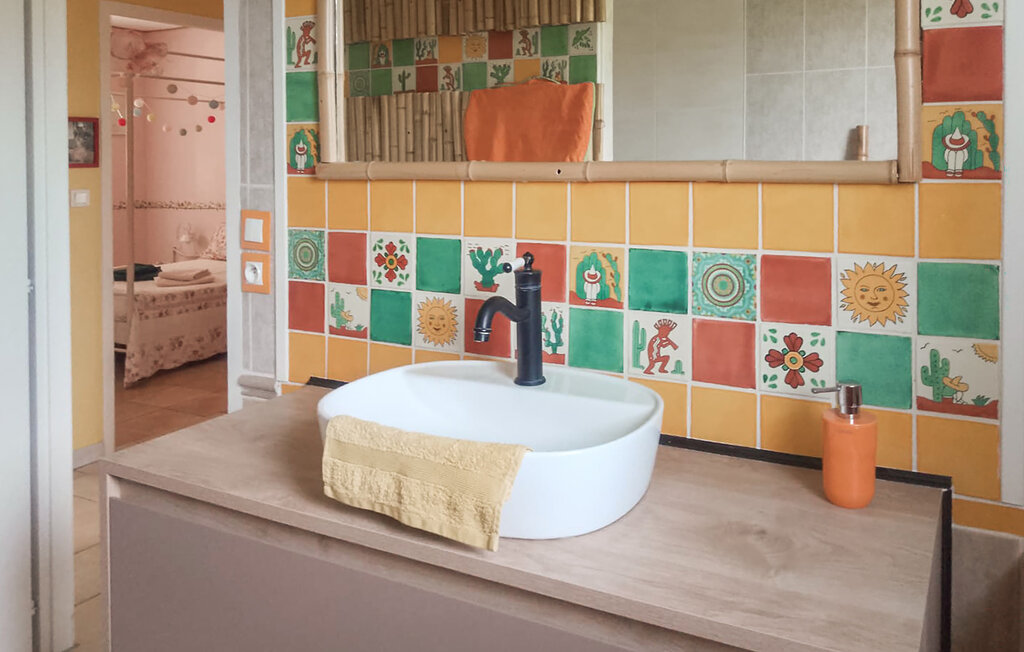 Semesterhus - Montélimar , Frankrike - FPD330 24