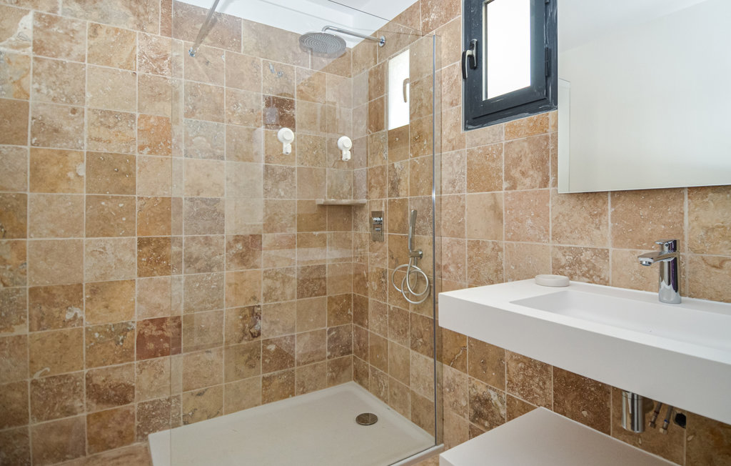 Semesterhus - Vallon pont d´arc , Frankrike - FRA205 13