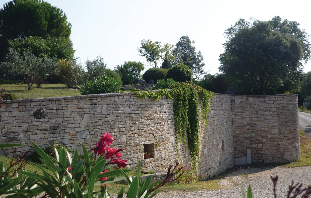 Location de vacances - Orgnac l'Aven , France - FRA142 15