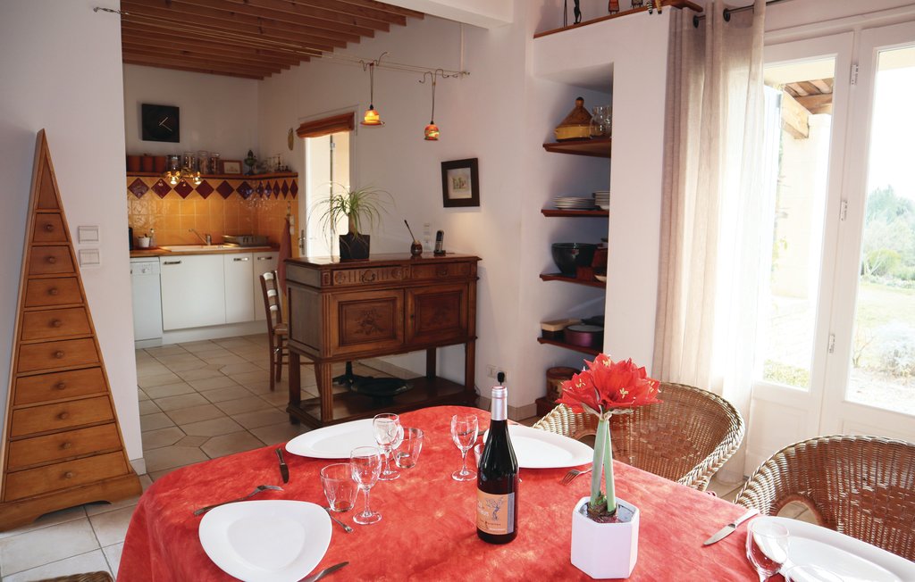 Location de vacances - Orgnac l'Aven , France - FRA142 19