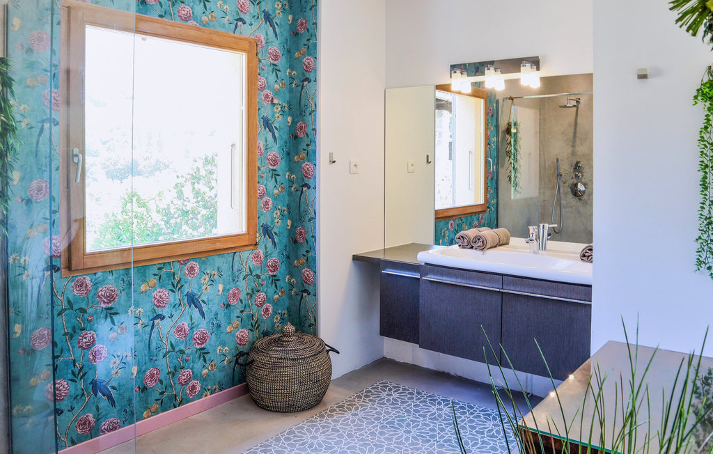 Semesterhus - Aubenas , Frankrike - FRA213 23