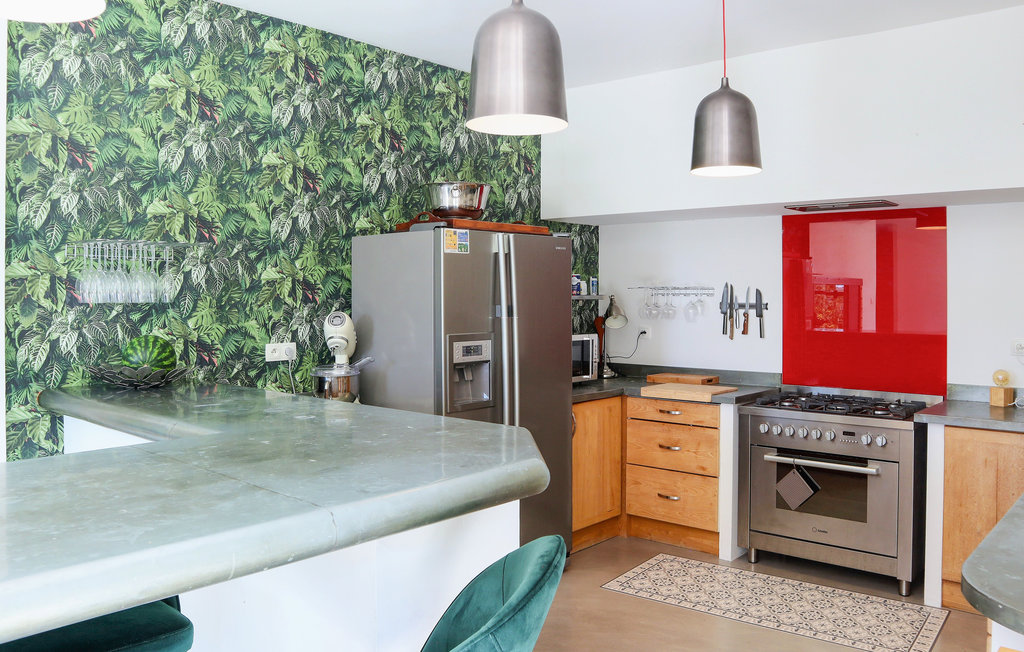 Semesterhus - Aubenas , Frankrike - FRA213 13