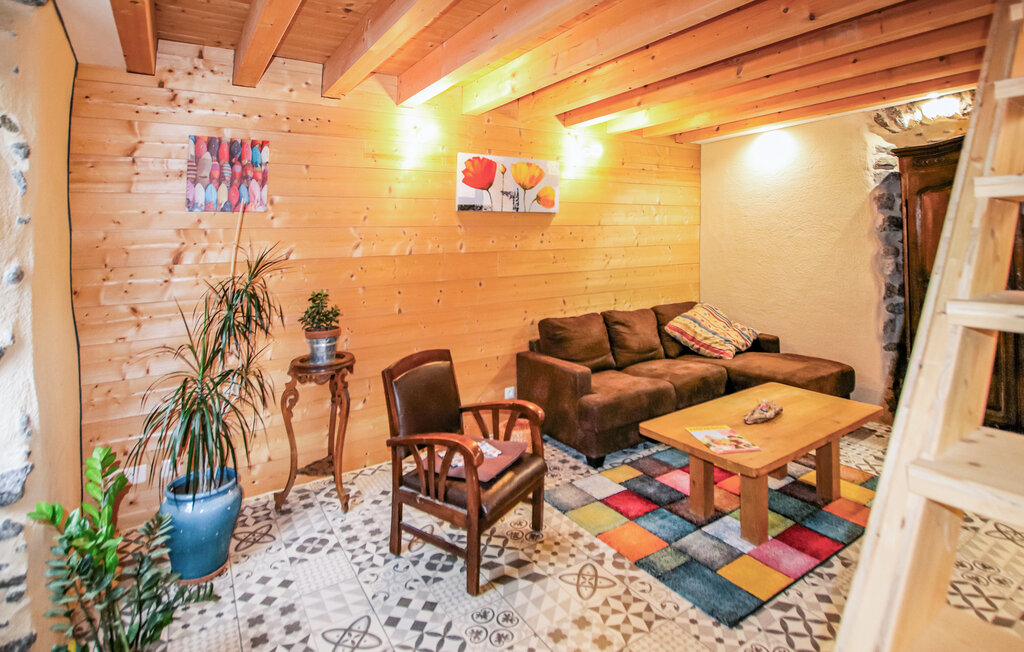 Location de vacances - Chomerac , France - FRA290 7