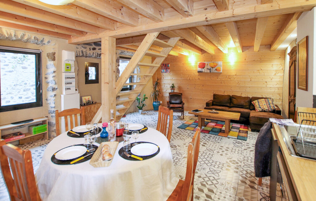 Location de vacances - Chomerac , France - FRA290 11