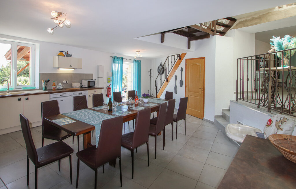 Location de vacances - Pont de Labeaume , France - FRA306 17