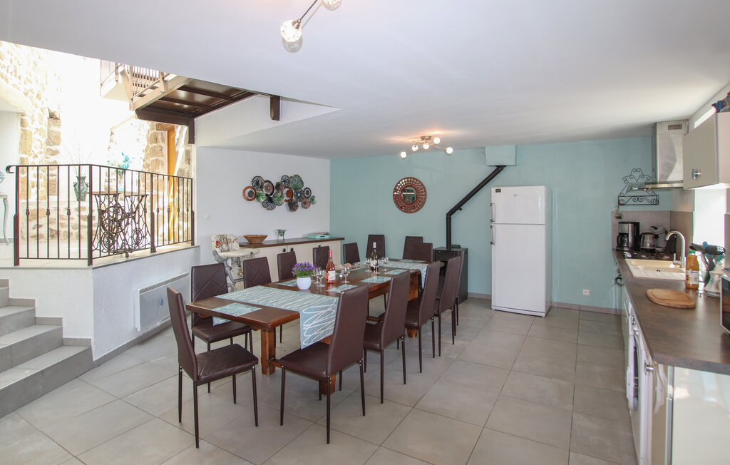 Location de vacances - Pont de Labeaume , France - FRA306 18