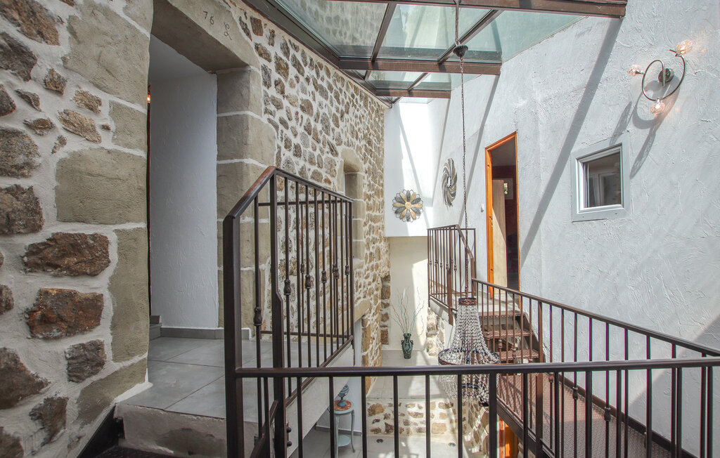 Location de vacances - Pont de Labeaume , France - FRA306 12