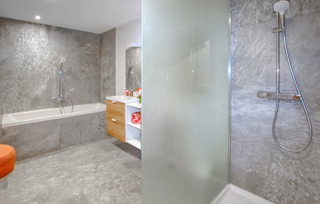 Location de vacances - Thonon les Bains , France - FRH035 32