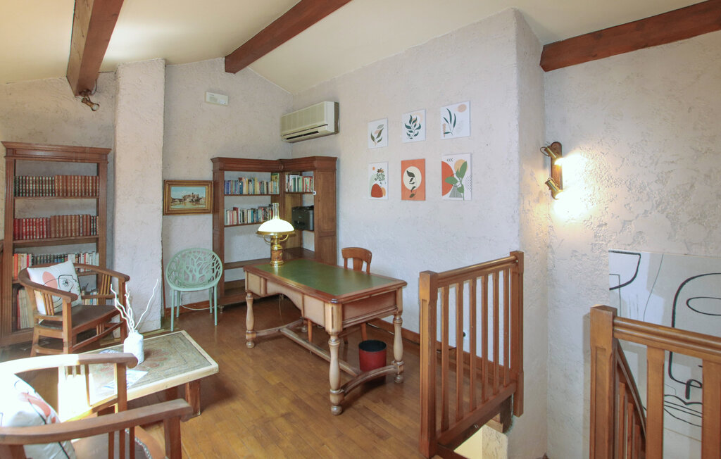 Location de vacances - Meyzieu , France - FRR009 7