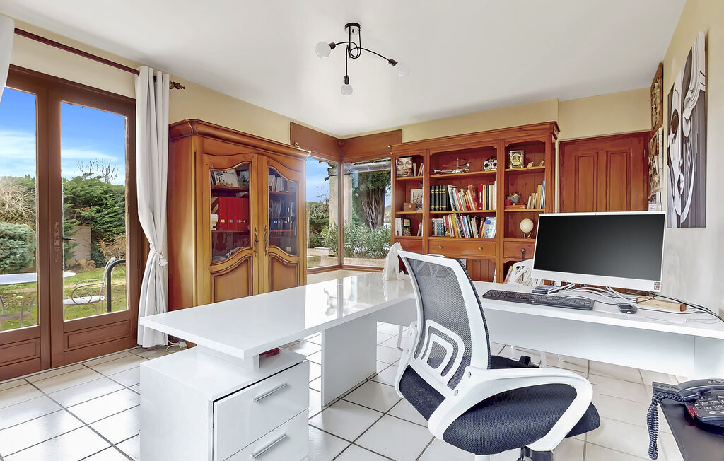 Location de vacances - Meyzieu , France - FRR009 18